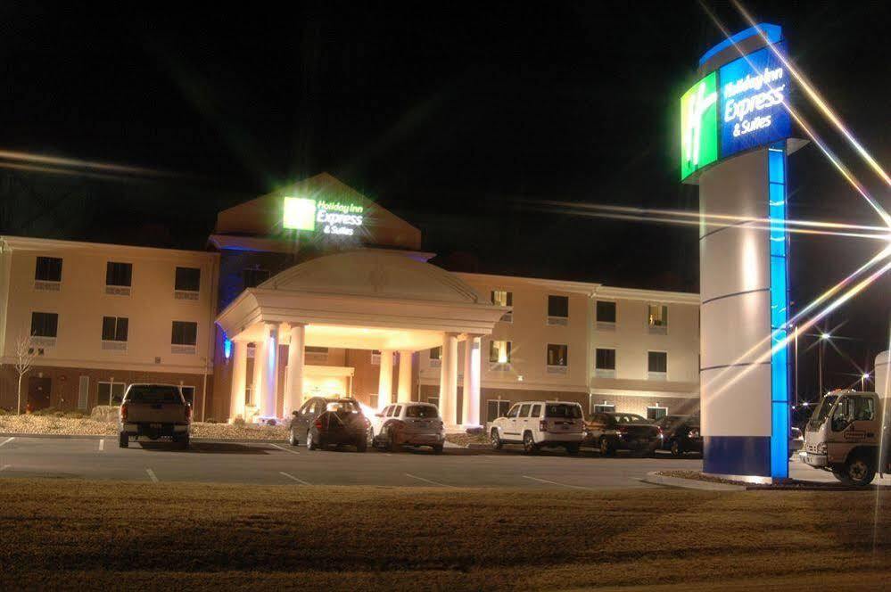 Holiday Inn Express Hotel & Suites Sedalia, An Ihg Hotel Bagian luar foto
